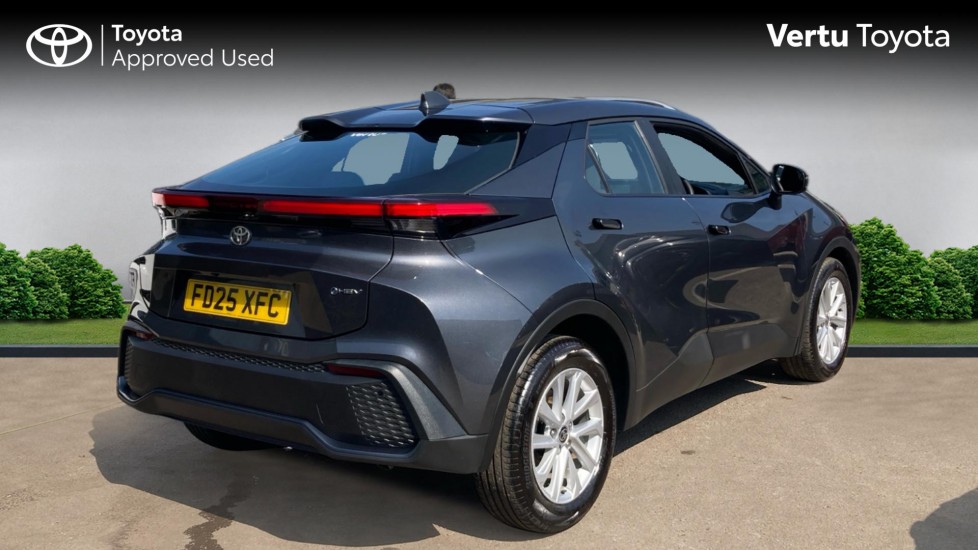 Toyota C-HR 1.8 Hybrid Icon 5dr CVT Hybrid Hatchback - Image 2