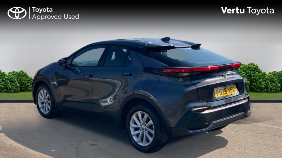 Toyota C-HR 1.8 Hybrid Icon 5dr CVT Hybrid Hatchback - Image 4