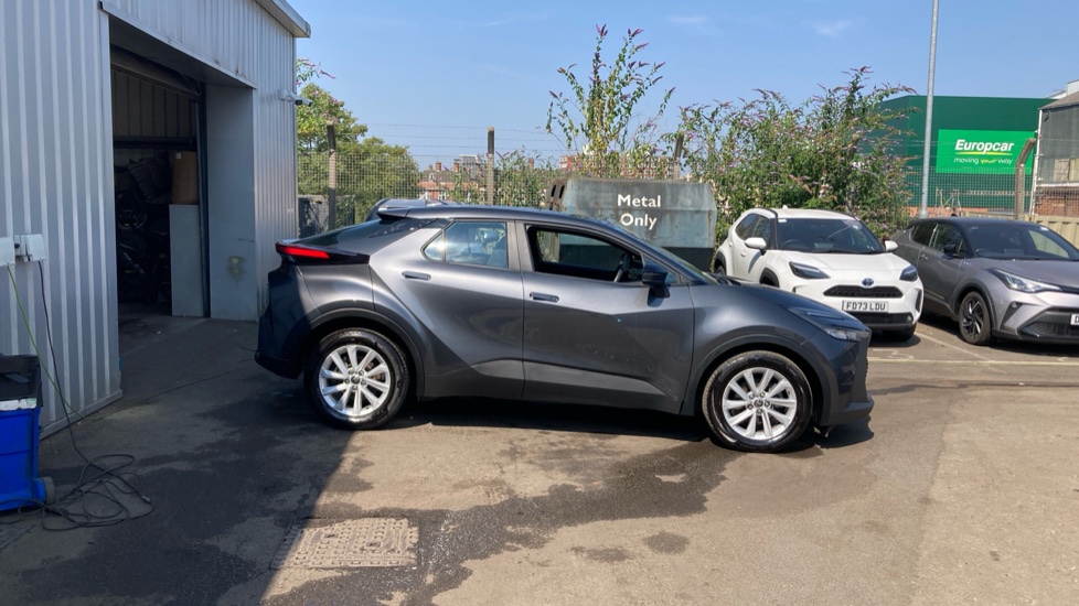 Toyota C-HR 1.8 Hybrid Icon 5dr CVT Hybrid Hatchback - Image 23