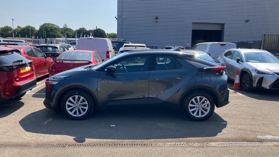 Toyota C-HR 1.8 Hybrid Icon 5dr CVT Hybrid Hatchback - Image 24