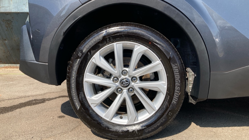 Toyota C-HR 1.8 Hybrid Icon 5dr CVT Hybrid Hatchback - Image 25