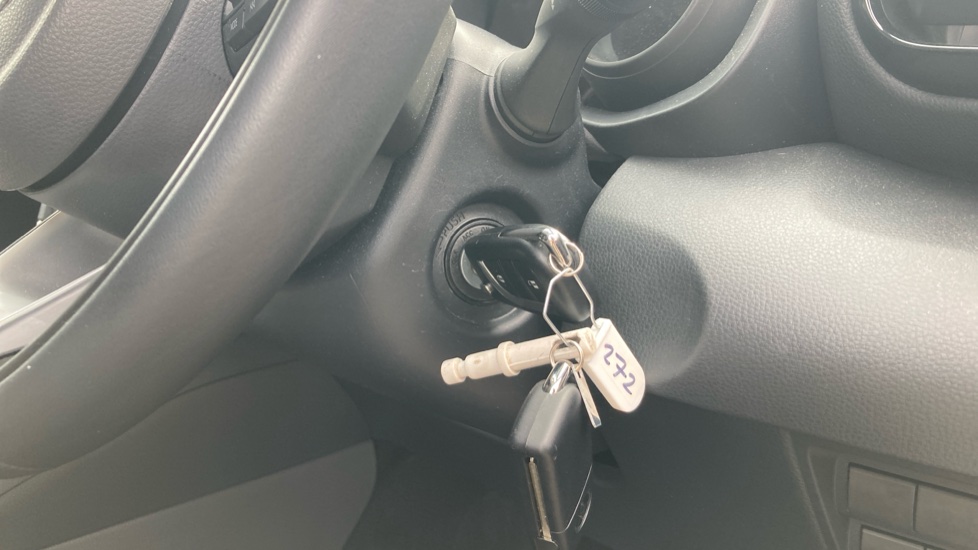 Toyota Yaris 1.5 Hybrid Design 5dr CVT Hybrid Hatchback - Image 16