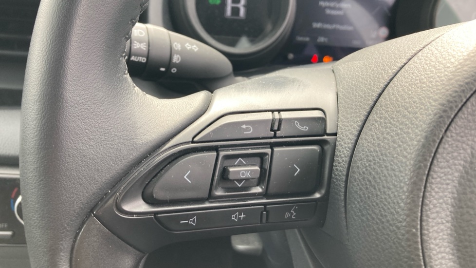 Toyota Yaris 1.5 Hybrid Design 5dr CVT Hybrid Hatchback - Image 30