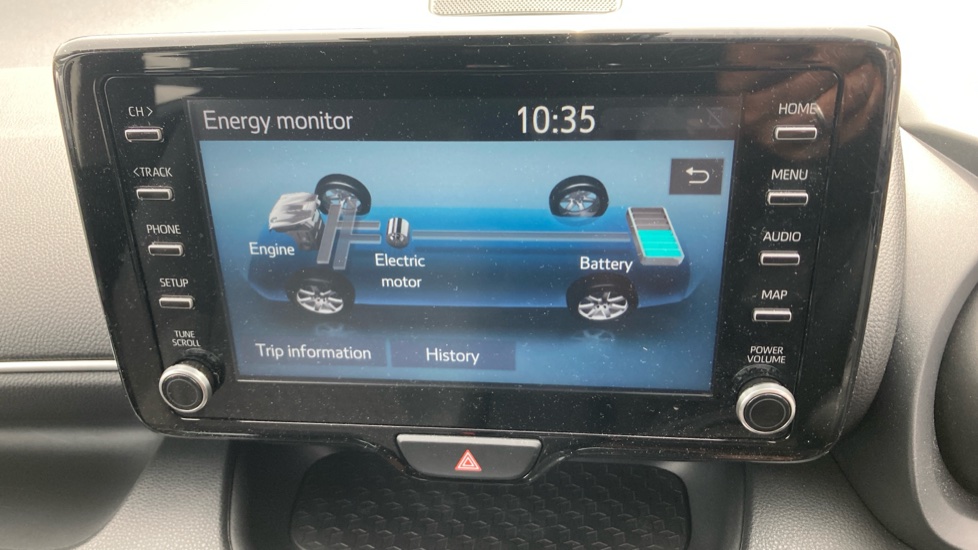 Toyota Yaris 1.5 Hybrid Design 5dr CVT Hybrid Hatchback - Image 42