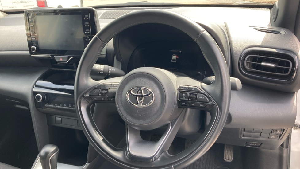 Toyota Yaris Cross 1.5 Hybrid Design 5dr CVT Hybrid Estate - Image 10