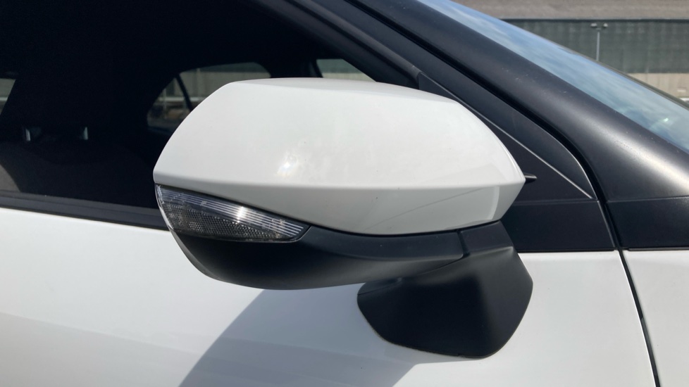 Toyota Yaris Cross 1.5 Hybrid Design 5dr CVT Hybrid Estate - Image 48