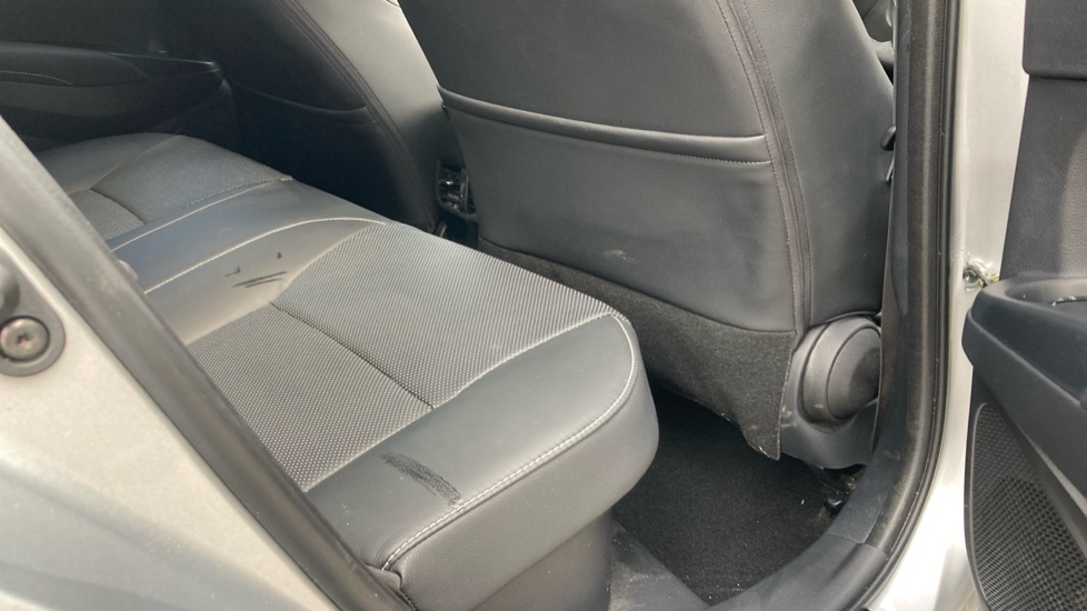 Toyota Corolla 1.8 Hybrid Excel 5dr CVT Hybrid Hatchback - Image 8