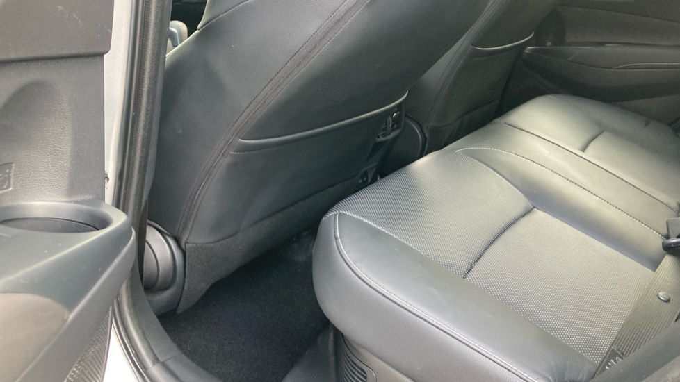 Toyota Corolla 1.8 Hybrid Excel 5dr CVT Hybrid Hatchback - Image 15