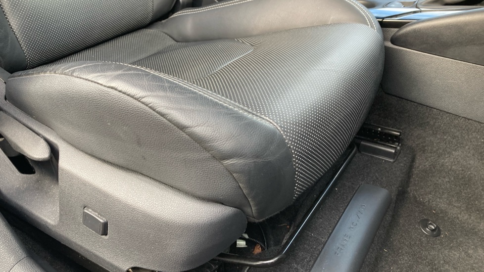 Toyota Corolla 1.8 Hybrid Excel 5dr CVT Hybrid Hatchback - Image 17