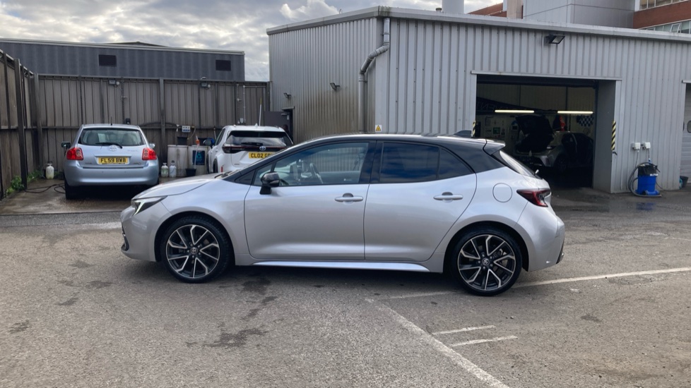 Toyota Corolla 1.8 Hybrid Excel 5dr CVT Hybrid Hatchback - Image 24