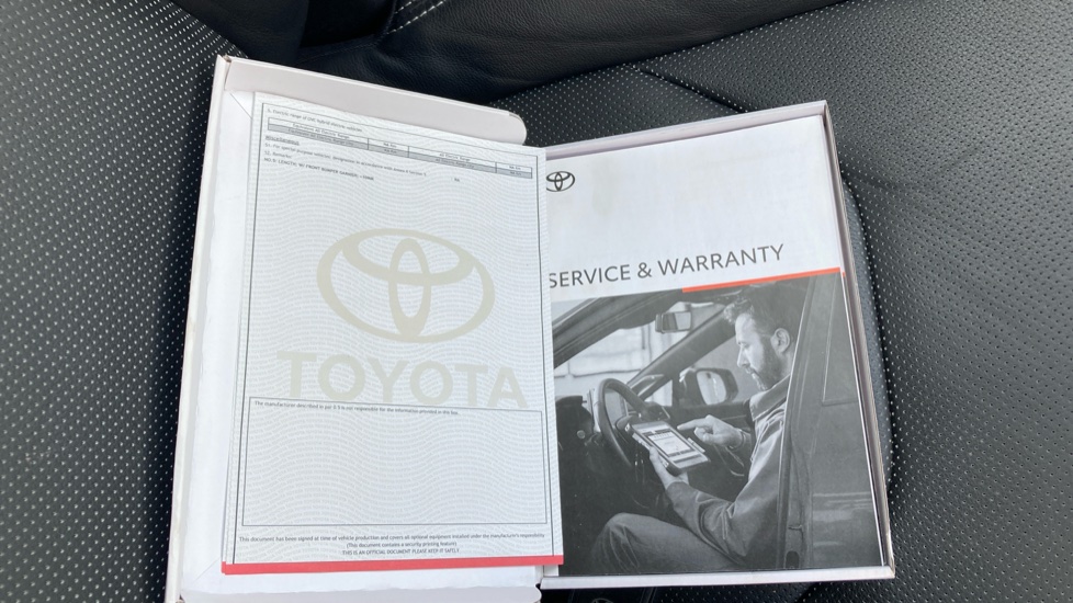 Toyota Corolla 1.8 Hybrid Excel 5dr CVT Hybrid Hatchback - Image 27