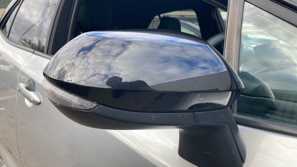 Toyota Corolla 1.8 Hybrid Excel 5dr CVT Hybrid Hatchback - Image 50