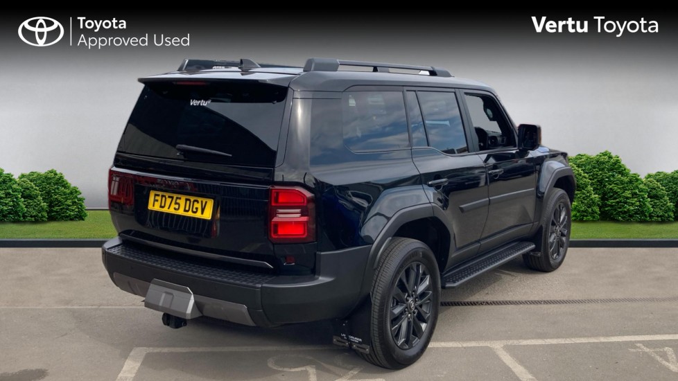 Toyota Land Cruiser 2.8 D-4D 48V 205 Invincible 5dr Auto [Pan Rf/5 St] Diesel Station Wagon - Image 2
