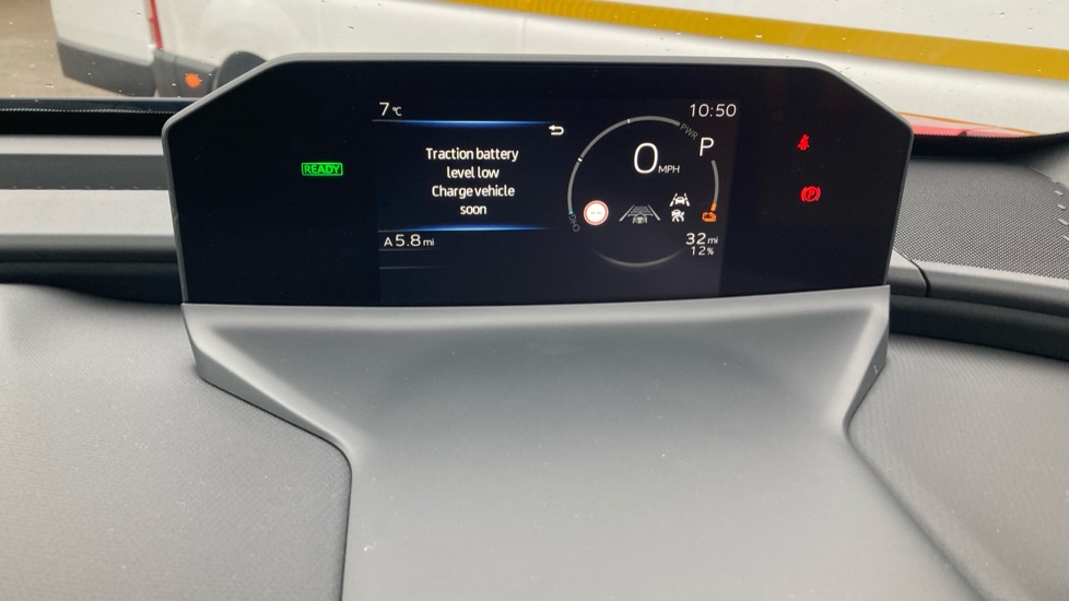Toyota bZ4X 165kW Design 73kWh 5dr Auto Electric Hatchback - Image 9