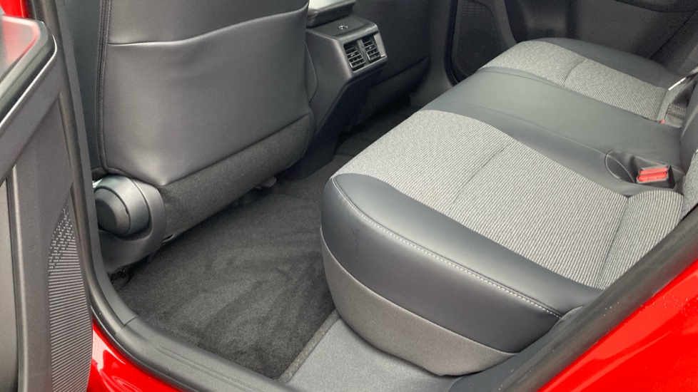 Toyota bZ4X 165kW Design 73kWh 5dr Auto Electric Hatchback - Image 13