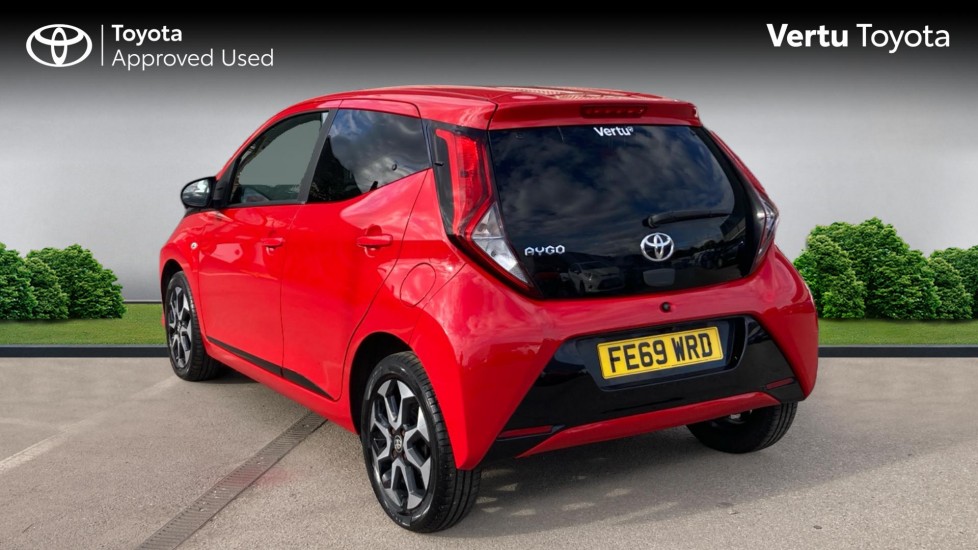 Toyota Aygo 1.0 VVT-i X-Trend 5dr Petrol Hatchback - Image 4