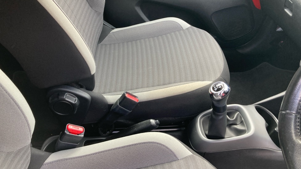 Toyota Aygo 1.0 VVT-i X-Trend 5dr Petrol Hatchback - Image 18
