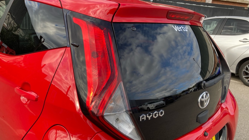 Toyota Aygo 1.0 VVT-i X-Trend 5dr Petrol Hatchback - Image 21