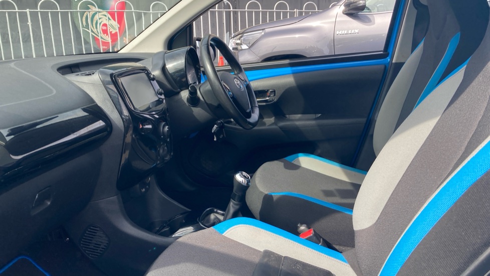 Toyota Aygo 1.0 VVT-i X-Cite 2 5dr Petrol Hatchback - Image 5
