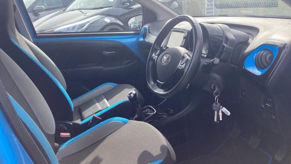 Toyota Aygo 1.0 VVT-i X-Cite 2 5dr Petrol Hatchback - Image 12