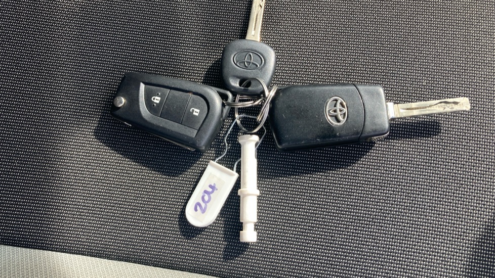 Toyota Aygo 1.0 VVT-i X-Cite 2 5dr Petrol Hatchback - Image 28
