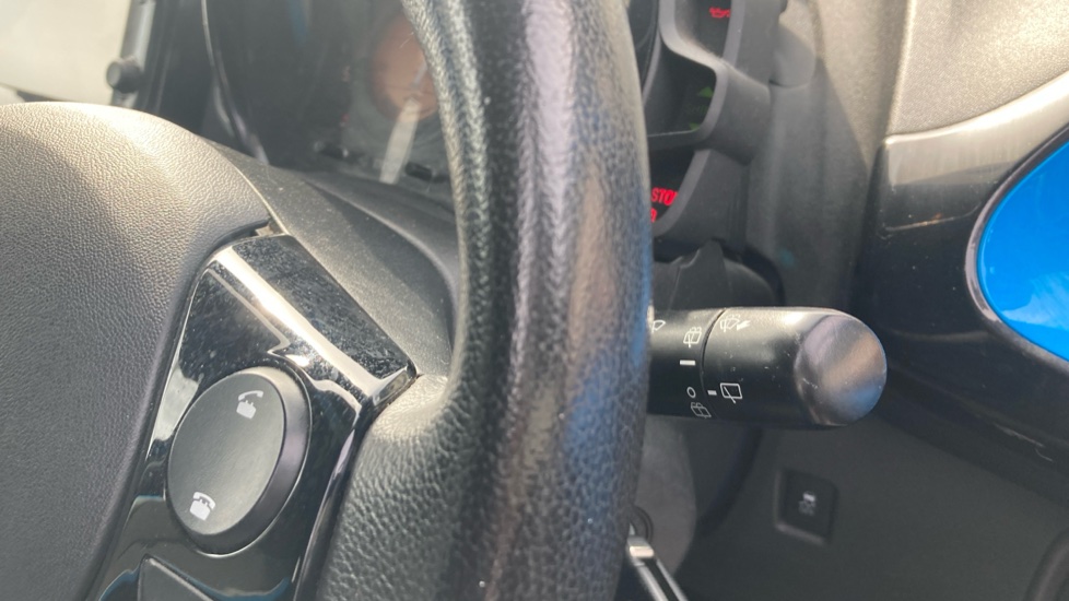 Toyota Aygo 1.0 VVT-i X-Cite 2 5dr Petrol Hatchback - Image 32