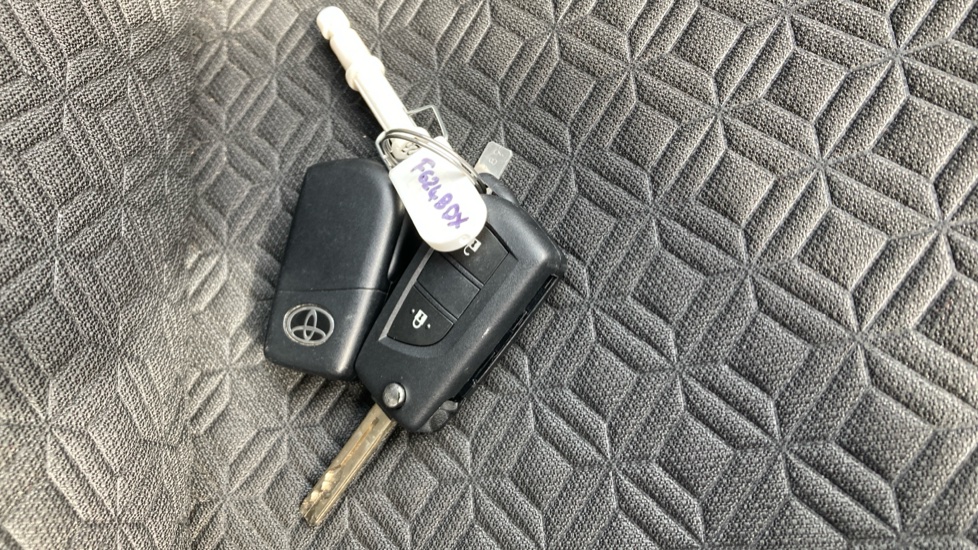 Toyota Aygo X 1.0 VVT-i Edge 5dr Auto Petrol Hatchback - Image 28
