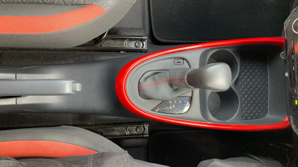 Toyota Aygo X 1.0 VVT-i Edge 5dr Auto Petrol Hatchback - Image 38