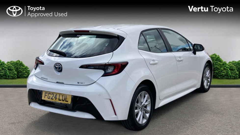 Toyota Corolla 1.8 VVT-i Hybrid Icon 5dr CVT Hybrid Hatchback - Image 2