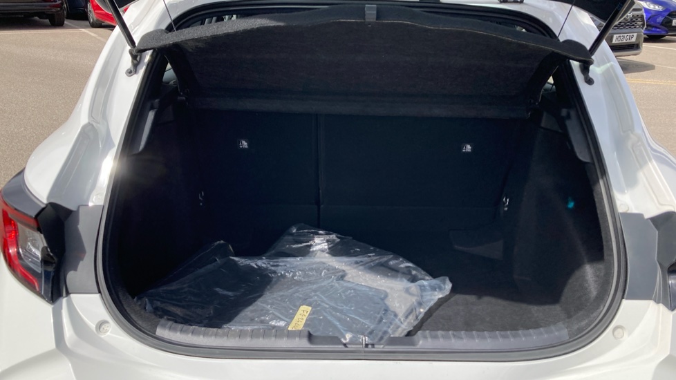 Toyota Corolla 1.8 VVT-i Hybrid Icon 5dr CVT Hybrid Hatchback - Image 13
