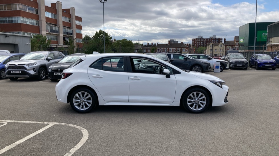 Toyota Corolla 1.8 VVT-i Hybrid Icon 5dr CVT Hybrid Hatchback - Image 23