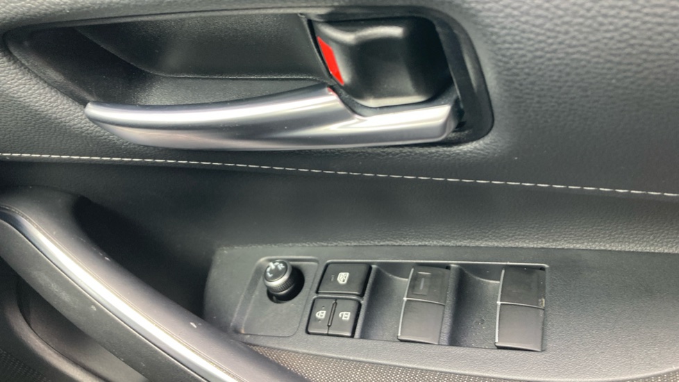Toyota Corolla 1.8 VVT-i Hybrid Icon 5dr CVT Hybrid Hatchback - Image 29