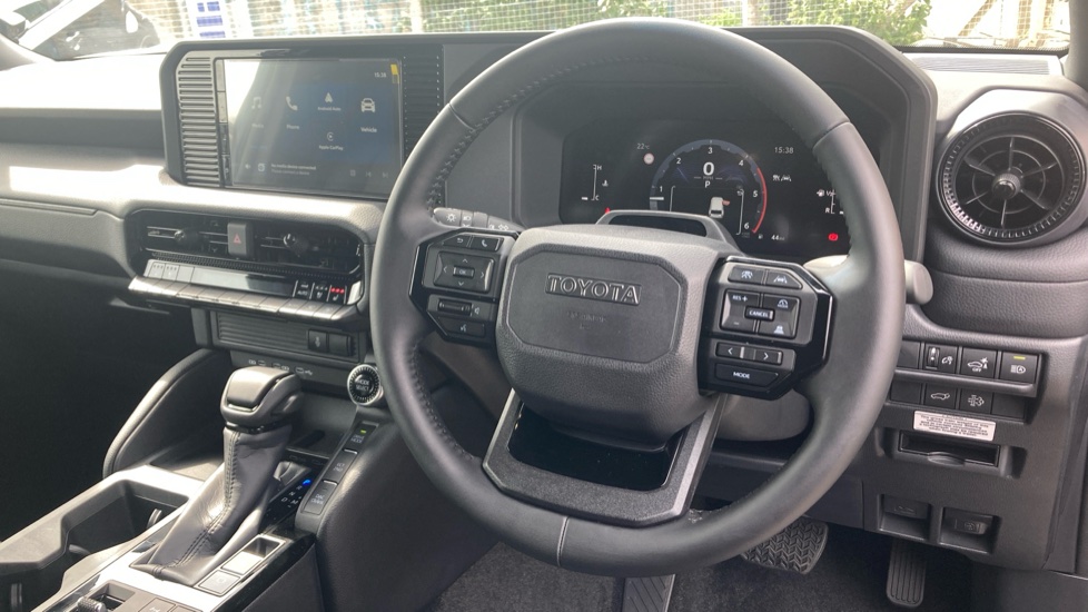 Toyota Land Cruiser Diesel 2.8D 205 Commercial Auto - Image 10