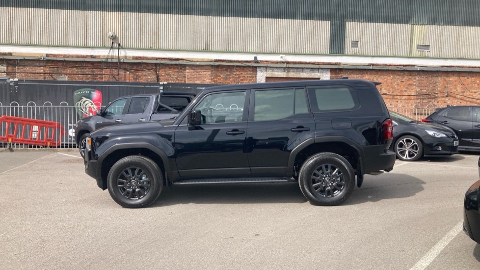 Toyota Land Cruiser Diesel 2.8D 205 Commercial Auto - Image 24