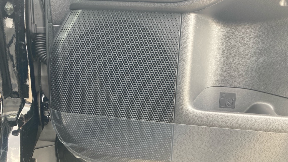 Toyota Land Cruiser Diesel 2.8D 205 Commercial Auto - Image 37