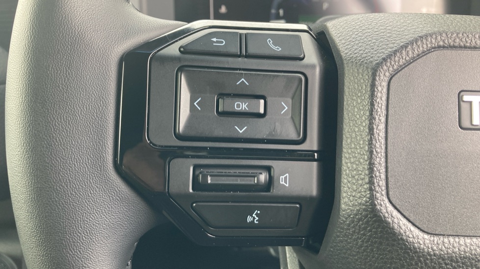 Toyota Land Cruiser Diesel 2.8D 205 Commercial Auto - Image 40