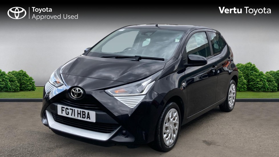 Toyota Aygo 1.0 VVT-i X-Play TSS 5dr Petrol Hatchback - Image 3