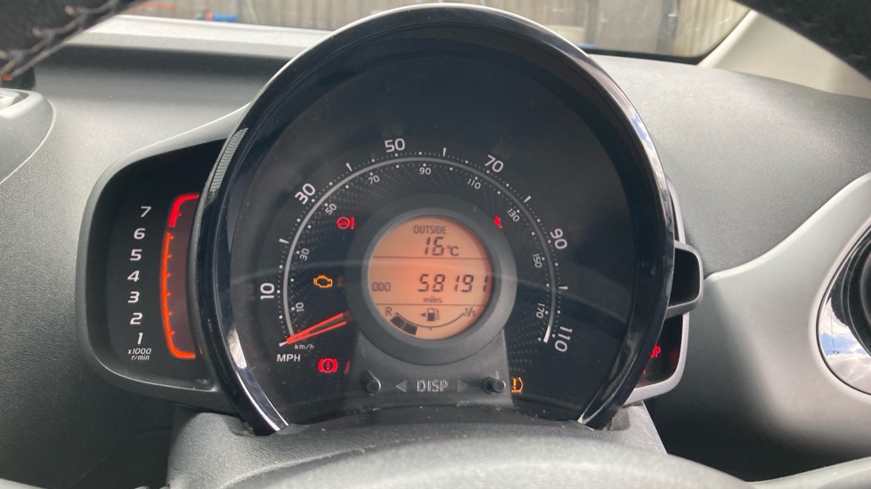 Toyota Aygo 1.0 VVT-i X-Play TSS 5dr Petrol Hatchback - Image 11