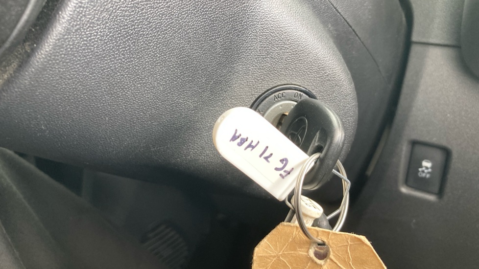 Toyota Aygo 1.0 VVT-i X-Play TSS 5dr Petrol Hatchback - Image 16