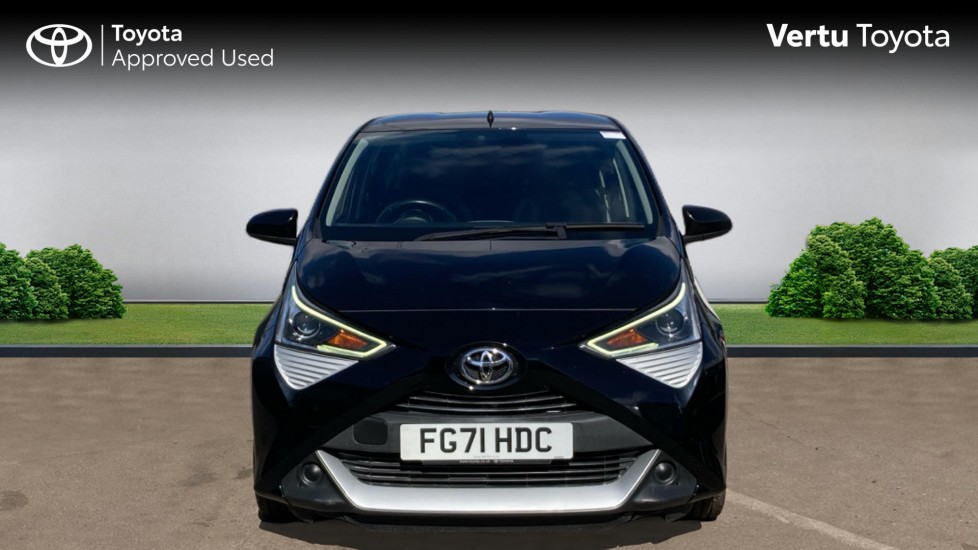 Toyota Aygo 1.0 VVT-i X-Play TSS 5dr Petrol Hatchback - Image 22