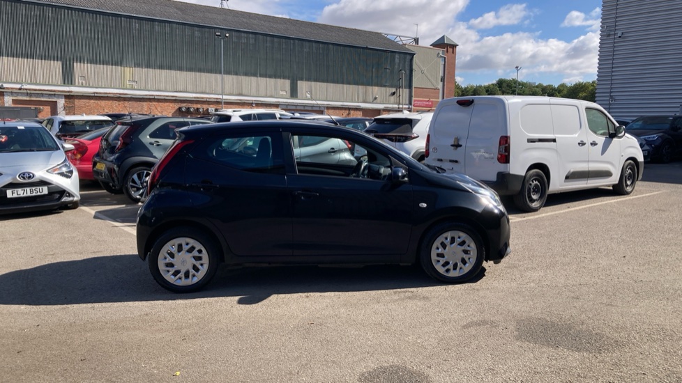 Toyota Aygo 1.0 VVT-i X-Play TSS 5dr Petrol Hatchback - Image 23