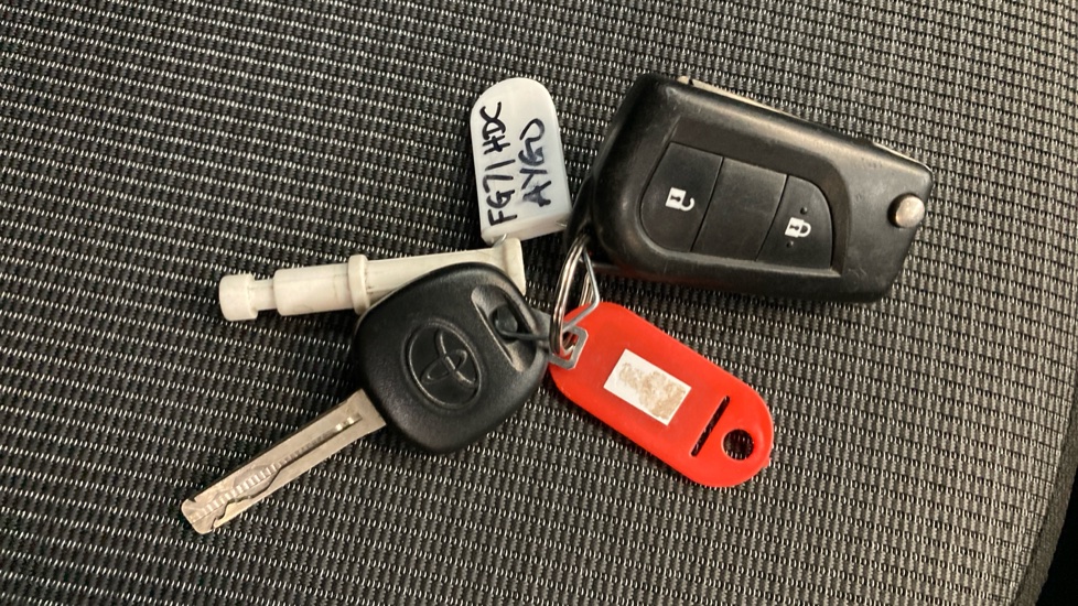 Toyota Aygo 1.0 VVT-i X-Play TSS 5dr Petrol Hatchback - Image 28
