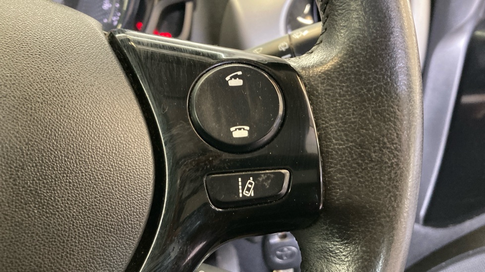 Toyota Aygo 1.0 VVT-i X-Play TSS 5dr Petrol Hatchback - Image 31