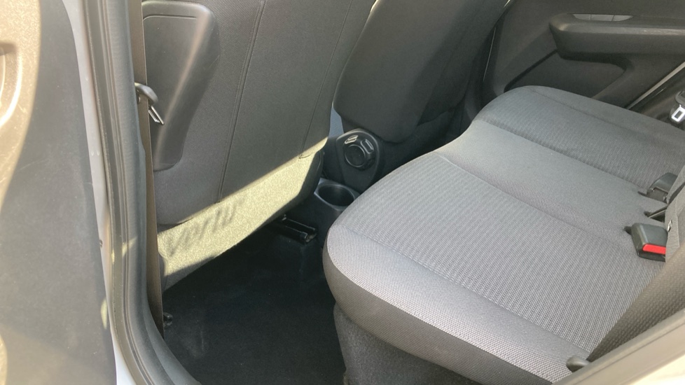 Toyota Aygo 1.0 VVT-i X-Play TSS 5dr Petrol Hatchback - Image 15