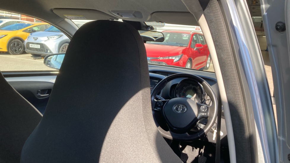 Toyota Aygo 1.0 VVT-i X-Play TSS 5dr Petrol Hatchback - Image 19