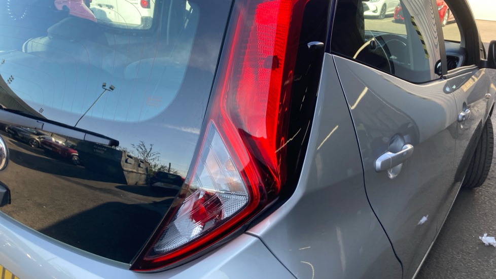 Toyota Aygo 1.0 VVT-i X-Play TSS 5dr Petrol Hatchback - Image 21