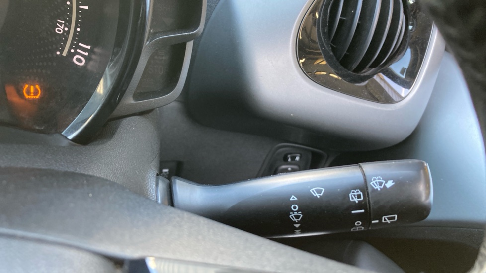 Toyota Aygo 1.0 VVT-i X-Play TSS 5dr Petrol Hatchback - Image 31