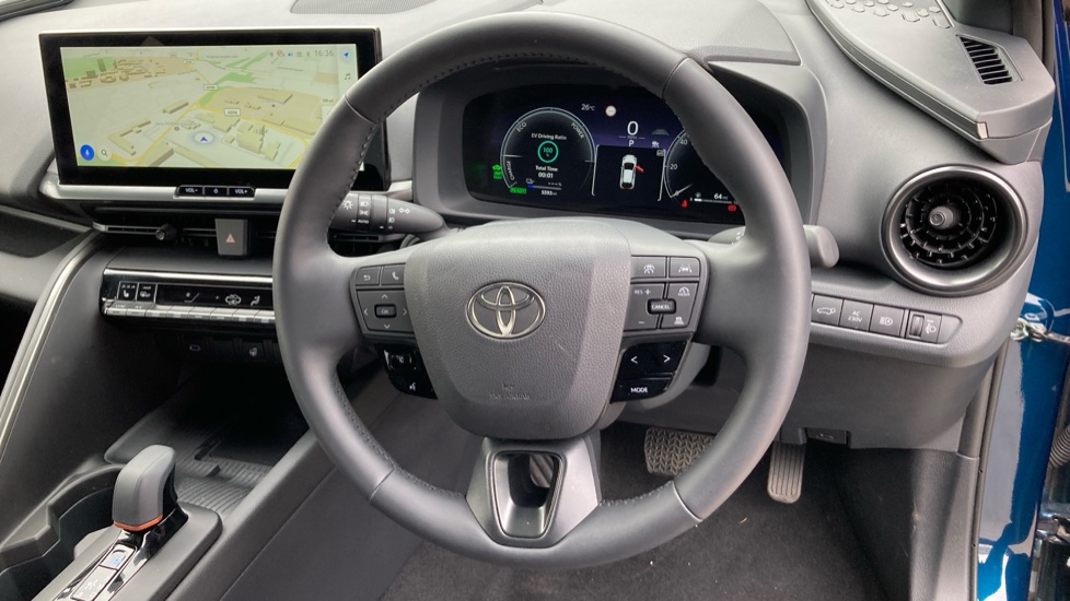 Toyota C-HR 2.0 PHEV Design 5dr CVT Hatchback - Image 7