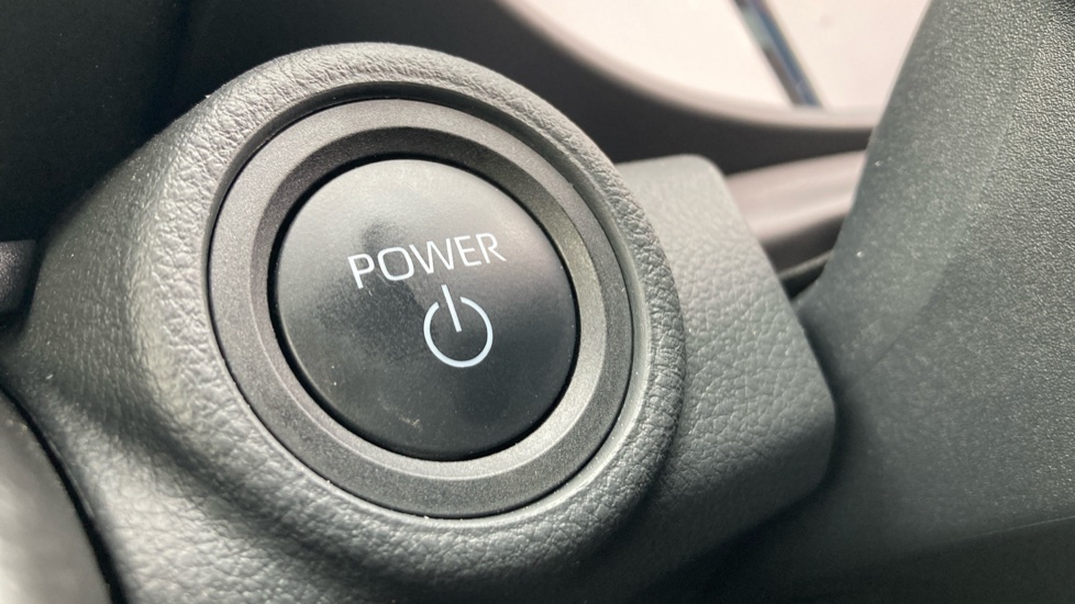 Toyota C-HR 2.0 PHEV Design 5dr CVT Hatchback - Image 16