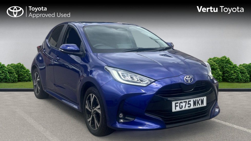 Toyota Yaris 1.5 Hybrid Design 5dr CVT Hybrid Hatchback - Image 1
